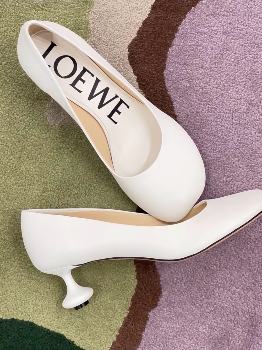 NWT Loewe toy pumps in white low heel EU38